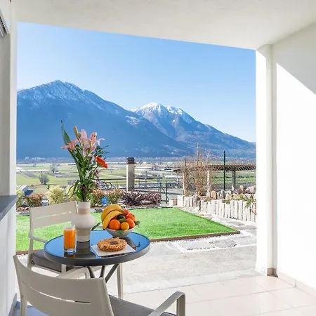 The Hills Apartman
